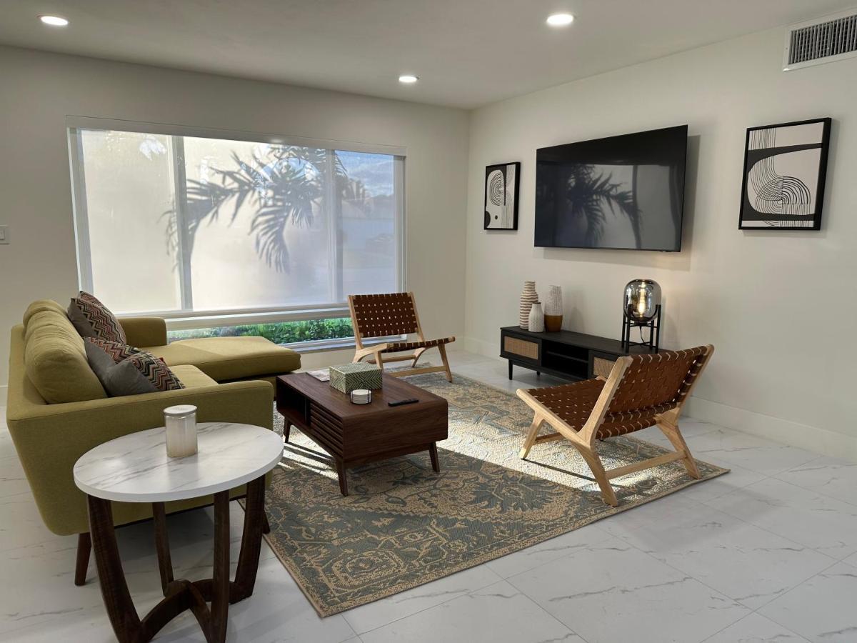 The Sun House - 3 Bed, 2 Bath, Private Pool, Fire Pit, Huge Backyard Villa Fort Lauderdale Exterior photo